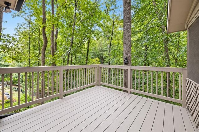 6800 Thunder Trail, Gainesville, GA 30506