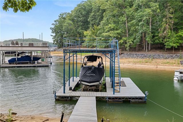 6800 Thunder Trail, Gainesville, GA 30506