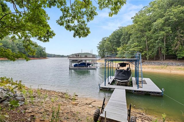 6800 Thunder Trail, Gainesville, GA 30506
