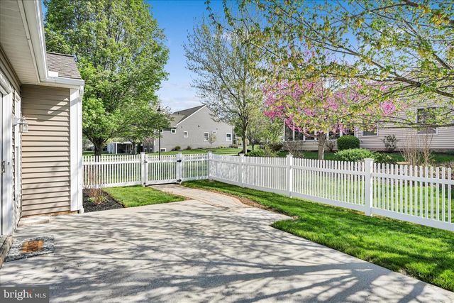 1029 ALDEN WAY, Lebanon, PA 17042