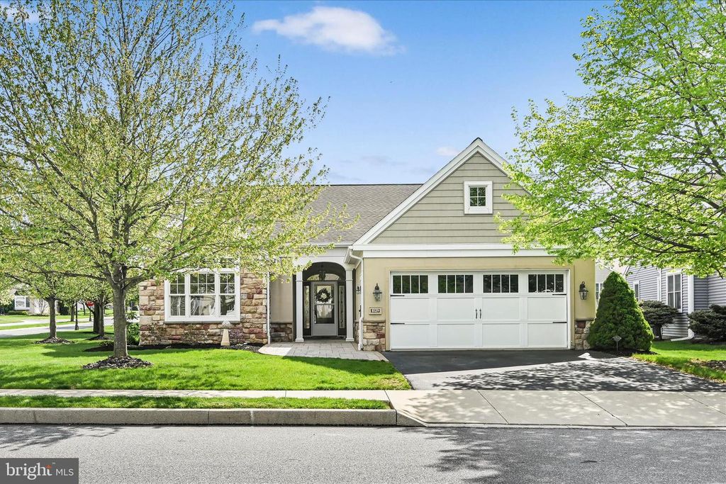 1029 ALDEN WAY, Lebanon, PA 17042