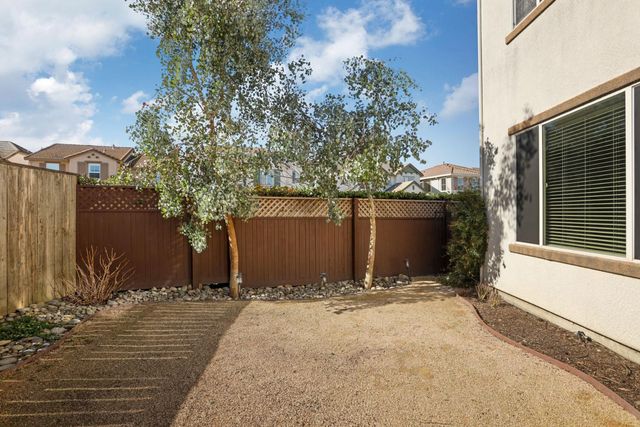 5948 PEBBBLESTONE, Stockton, CA 95219