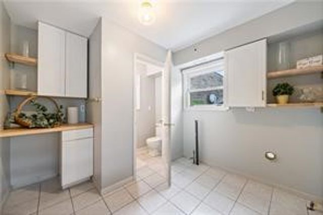 1213 4th Ave, Coraopolis, PA 15108