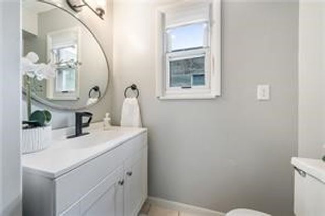 1213 4th Ave, Coraopolis, PA 15108