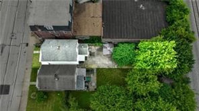 1213 4th Ave, Coraopolis, PA 15108