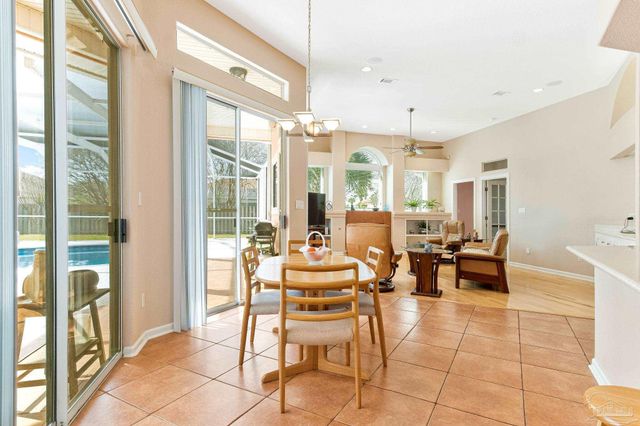 6013 Chandelle Cir, Pensacola, FL 32507