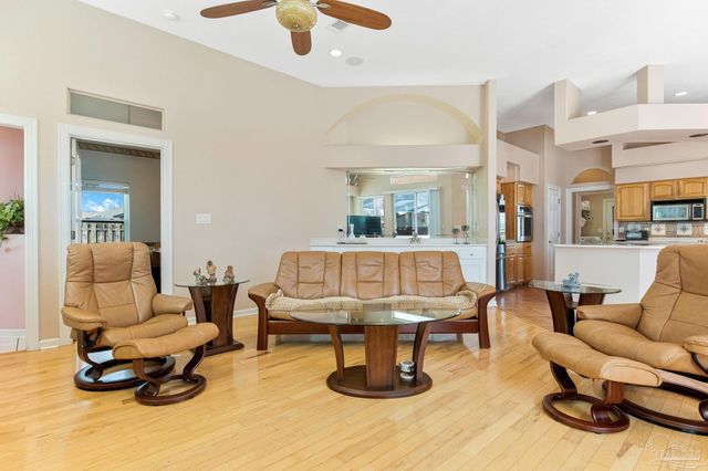 6013 Chandelle Cir, Pensacola, FL 32507