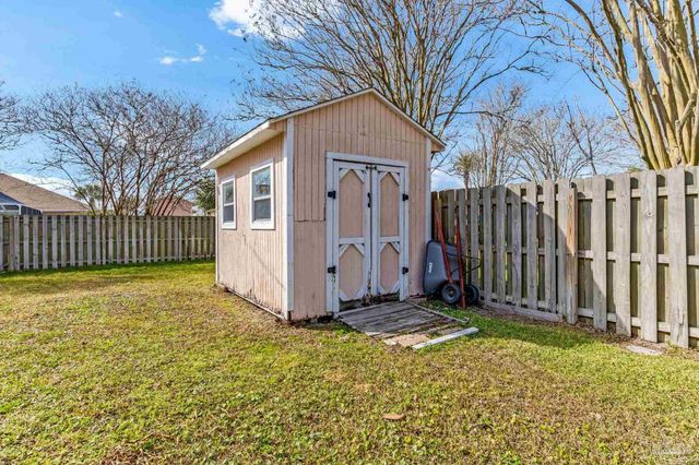 6013 Chandelle Cir, Pensacola, FL 32507