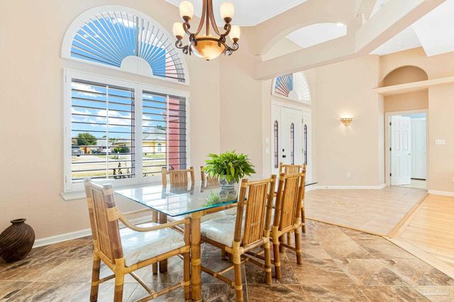 6013 Chandelle Cir, Pensacola, FL 32507