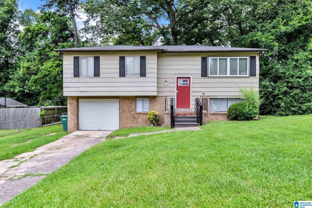 1344 4TH WAY NW, Center Point, AL 35215