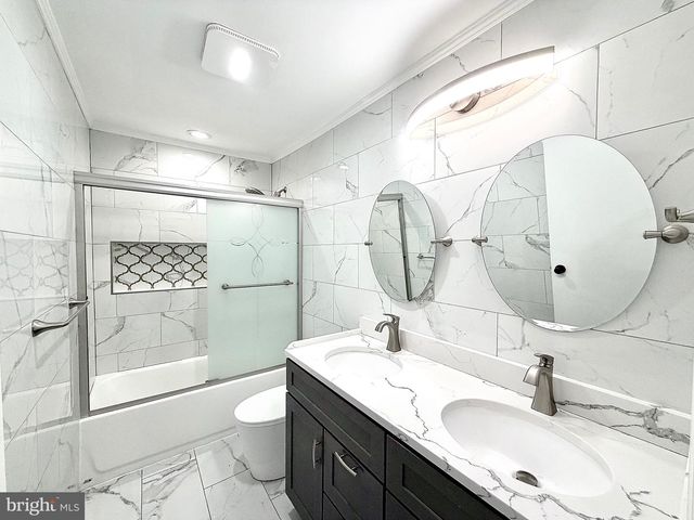 1 BROADLEAF CT, Baltimore, MD 21234