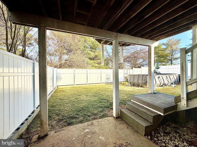 1 BROADLEAF CT, Baltimore, MD 21234