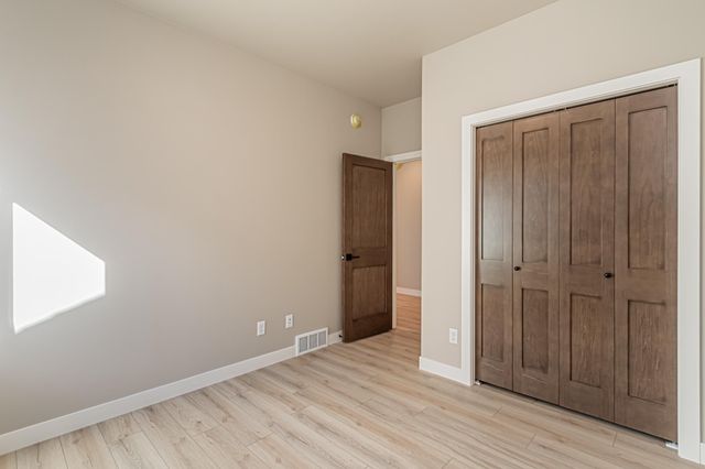 5846 James Drive W, West Fargo, ND 58078