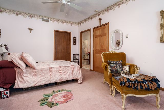 1700 Candlewick Drive, Poplar Grove, IL 61065