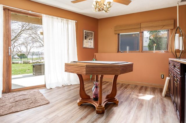 1700 Candlewick Drive, Poplar Grove, IL 61065