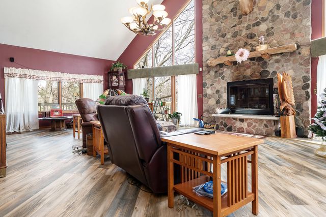 1700 Candlewick Drive, Poplar Grove, IL 61065