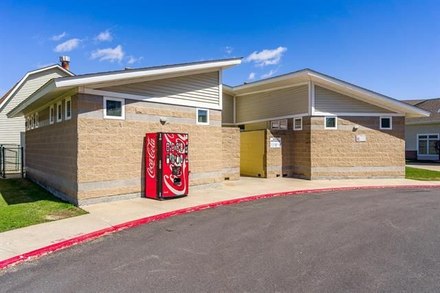 1700 Candlewick Drive, Poplar Grove, IL 61065