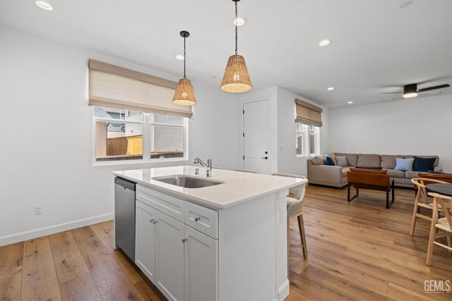 194 Earthwood Lane, San Luis Obispo, CA 93401