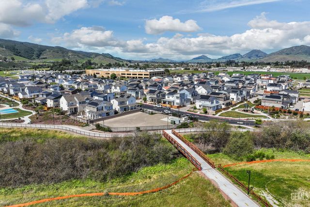 194 Earthwood Lane, San Luis Obispo, CA 93401