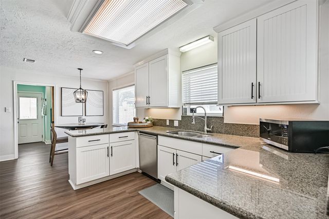 7 Park Lane, Galveston, TX 77551
