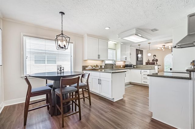 7 Park Lane, Galveston, TX 77551