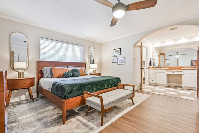7 Park Lane, Galveston, TX 77551