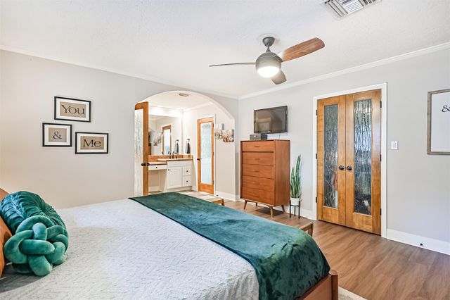 7 Park Lane, Galveston, TX 77551