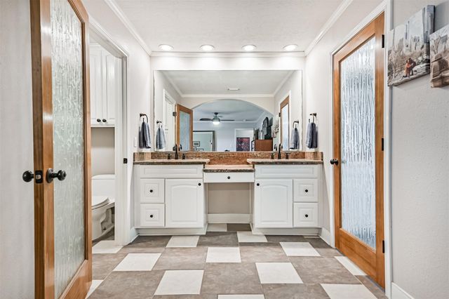 7 Park Lane, Galveston, TX 77551