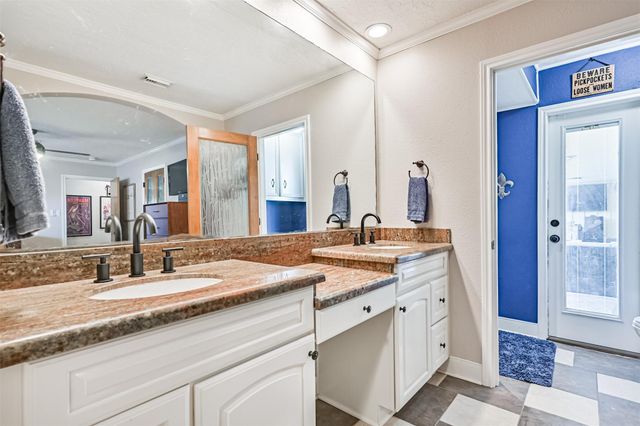 7 Park Lane, Galveston, TX 77551