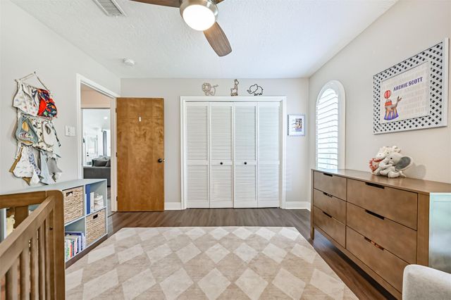 7 Park Lane, Galveston, TX 77551