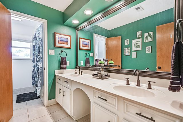 7 Park Lane, Galveston, TX 77551