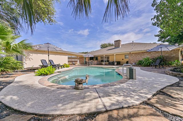 7 Park Lane, Galveston, TX 77551
