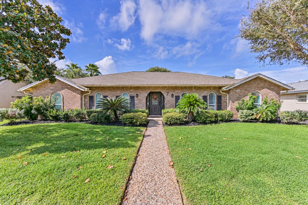 7 Park Lane, Galveston, TX 77551