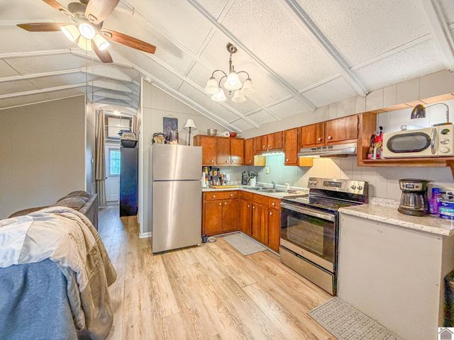 290 Cross Spann Road, Murray, KY 42071