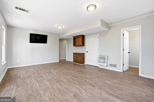 4715 Creek Wood Drive, Gainesville, GA 30507