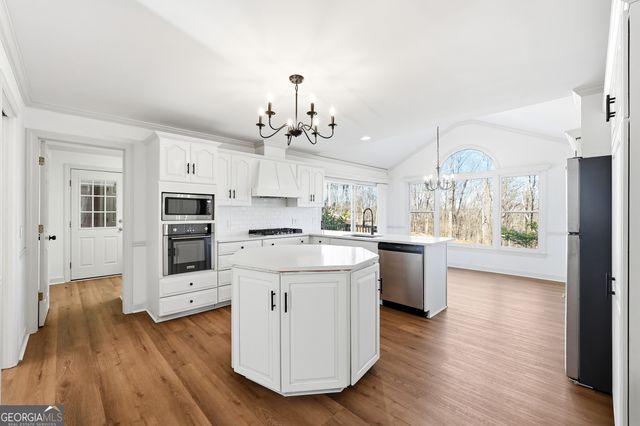 4715 Creek Wood Drive, Gainesville, GA 30507