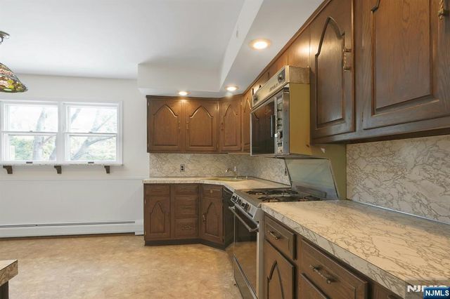 63 Van Orden Road, Harrington Park, NJ 07640