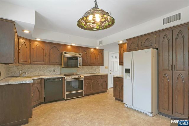 63 Van Orden Road, Harrington Park, NJ 07640