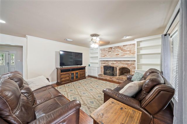 600 Hampton Hall Lane, Conroe, TX 77302