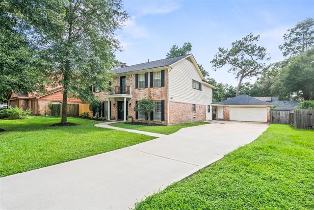 600 Hampton Hall Lane, Conroe, TX 77302