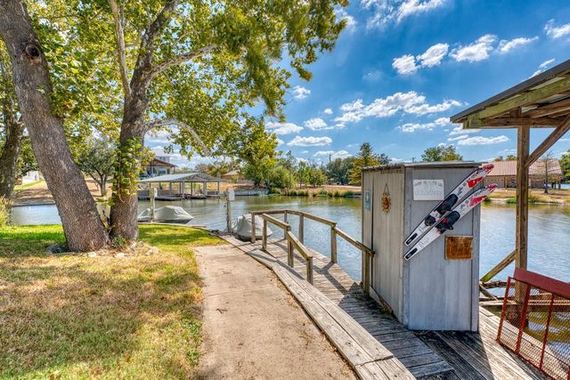 116 Shady CIR, Sunrise Beach, TX 78643