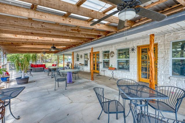 116 Shady CIR, Sunrise Beach, TX 78643