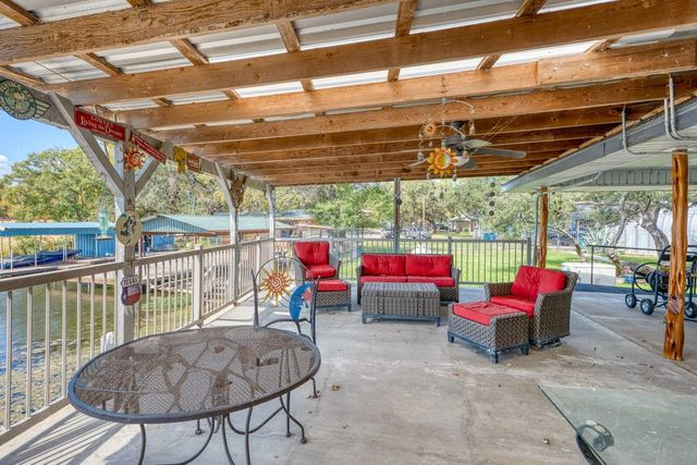 116 Shady CIR, Sunrise Beach, TX 78643