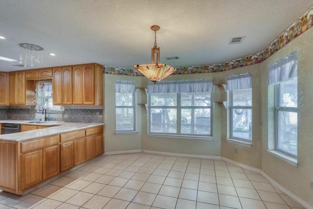 116 Shady CIR, Sunrise Beach, TX 78643