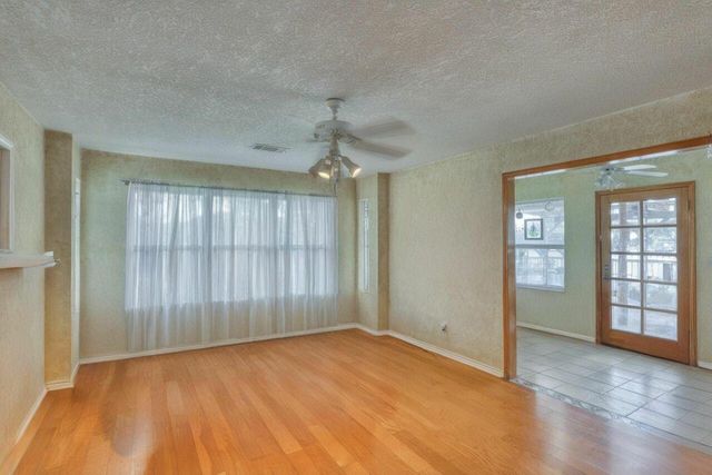 116 Shady CIR, Sunrise Beach, TX 78643