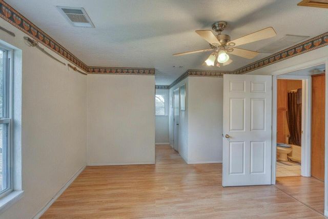 116 Shady CIR, Sunrise Beach, TX 78643