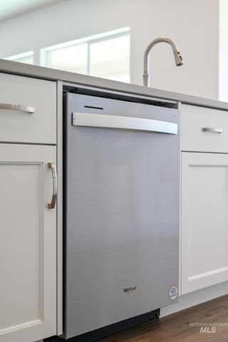 320 Orrison St, Caldwell, ID 83607