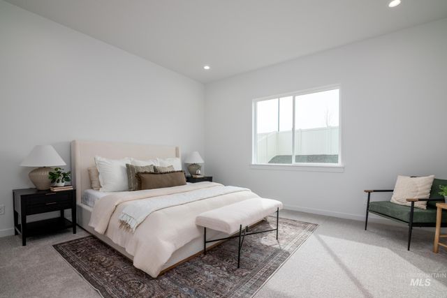 320 Orrison St, Caldwell, ID 83607