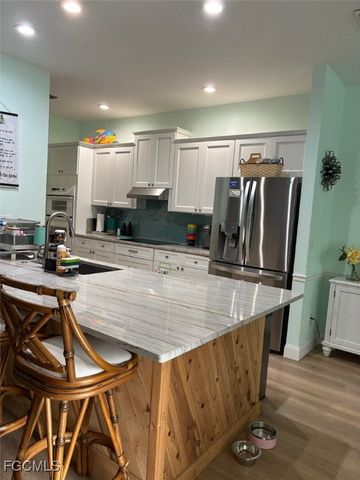 2288 Heritage Greens DR, Naples, FL 34119