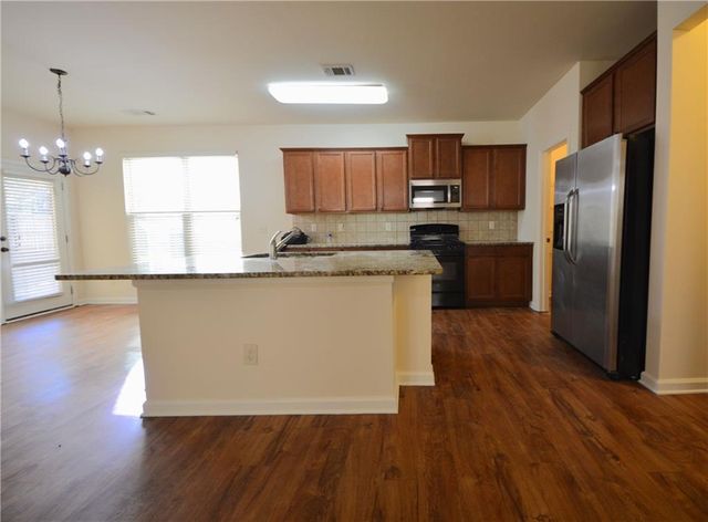 2119 Baywood Tree Lane, Snellville, GA 30078